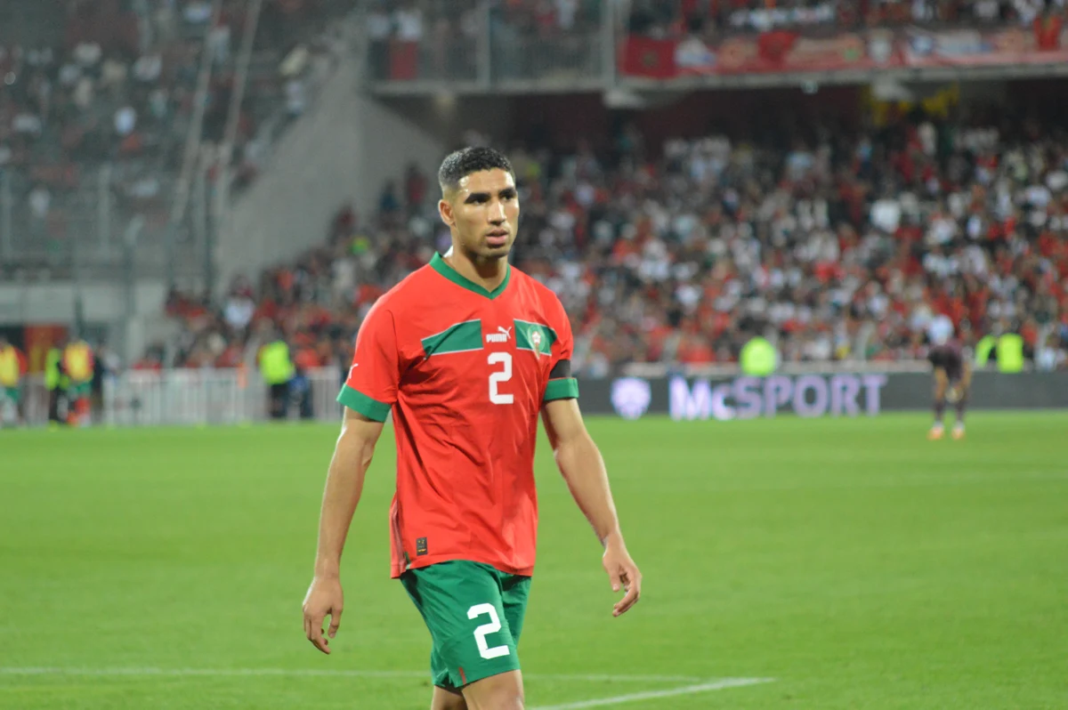 Achraf Hakimi lors du match Maroc – Burkina Faso à Lens, septembre 2023